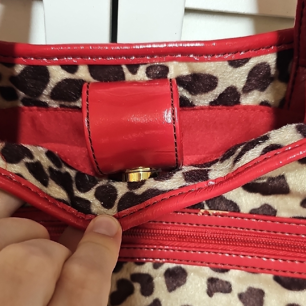Vintage Bath & Body Works Leopard Tote with Red Trim And Red Satin Lining - Picture 15 of 15